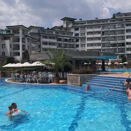 Emerald Beach And Spa , Satin 705 , Macedonia Street 61, Nesebar 8238 , Daire